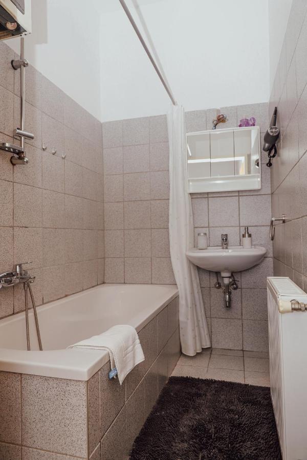 Ruhiges Terrassen Apartment Vienna Esterno foto